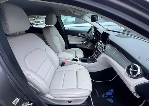 2019 Mercedes-Benz Gla 250 z USA, uszkodzony, nr VIN WDCTG4EB0KJ552387